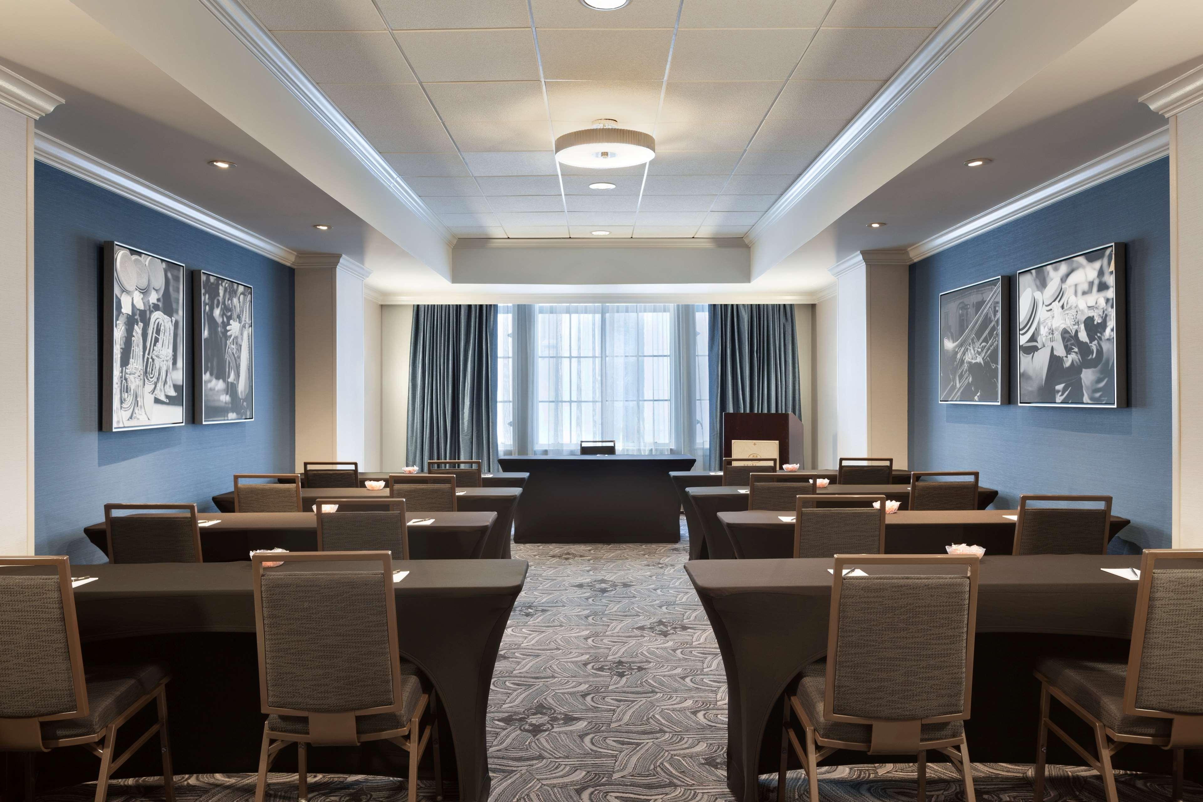 Hilton New Orleans / St. Charles Avenue Hotel Екстериор снимка