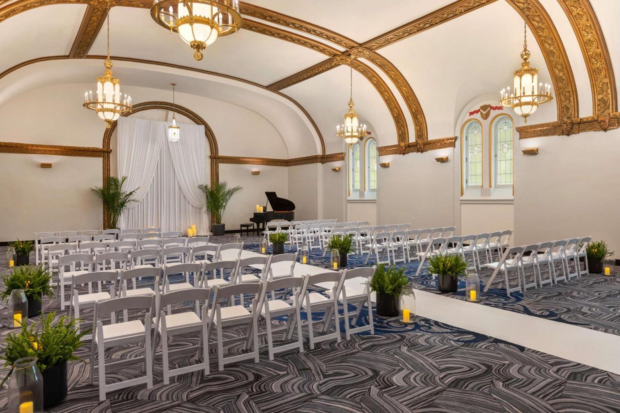 Hilton New Orleans / St. Charles Avenue Hotel Екстериор снимка