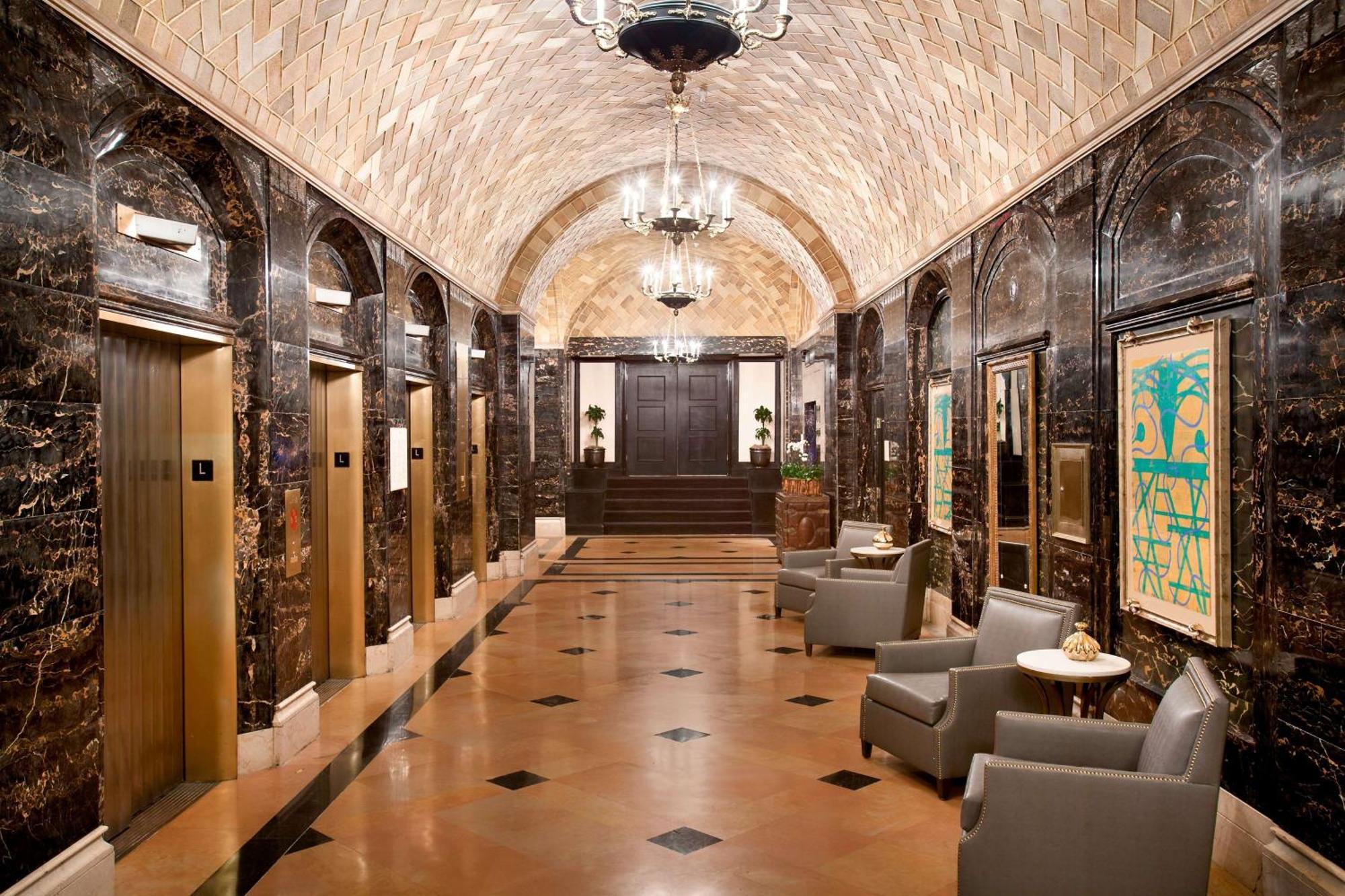 Hilton New Orleans / St. Charles Avenue Hotel Екстериор снимка